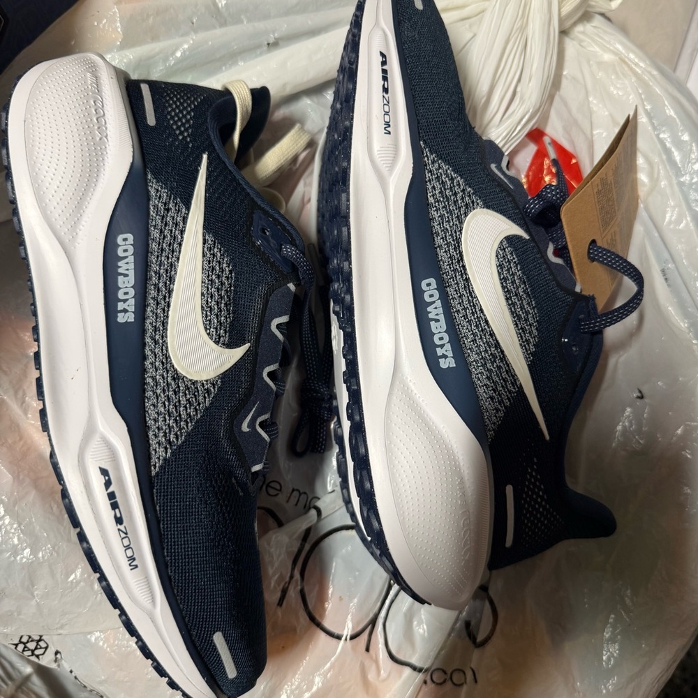 Nike Air Zoom Pegasus 41 'Dallas Cowboys' NWT - Picture 3 of 7